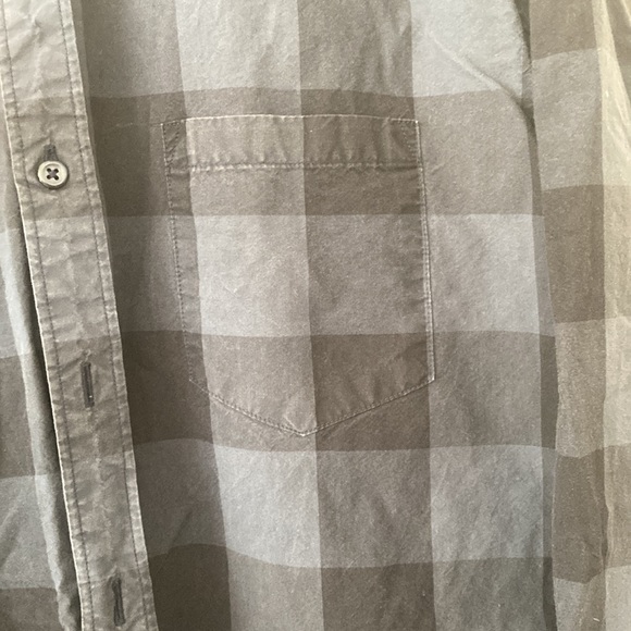 Men’s J.Crew button up - Picture 3 of 4